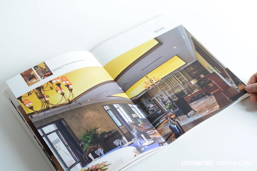 上海本地化服務優勢：產品畫冊印刷的上門對接、打樣確認與配送保障